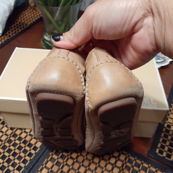 RARE Michael Kors Leather Loafers - Picture 4 of 5
